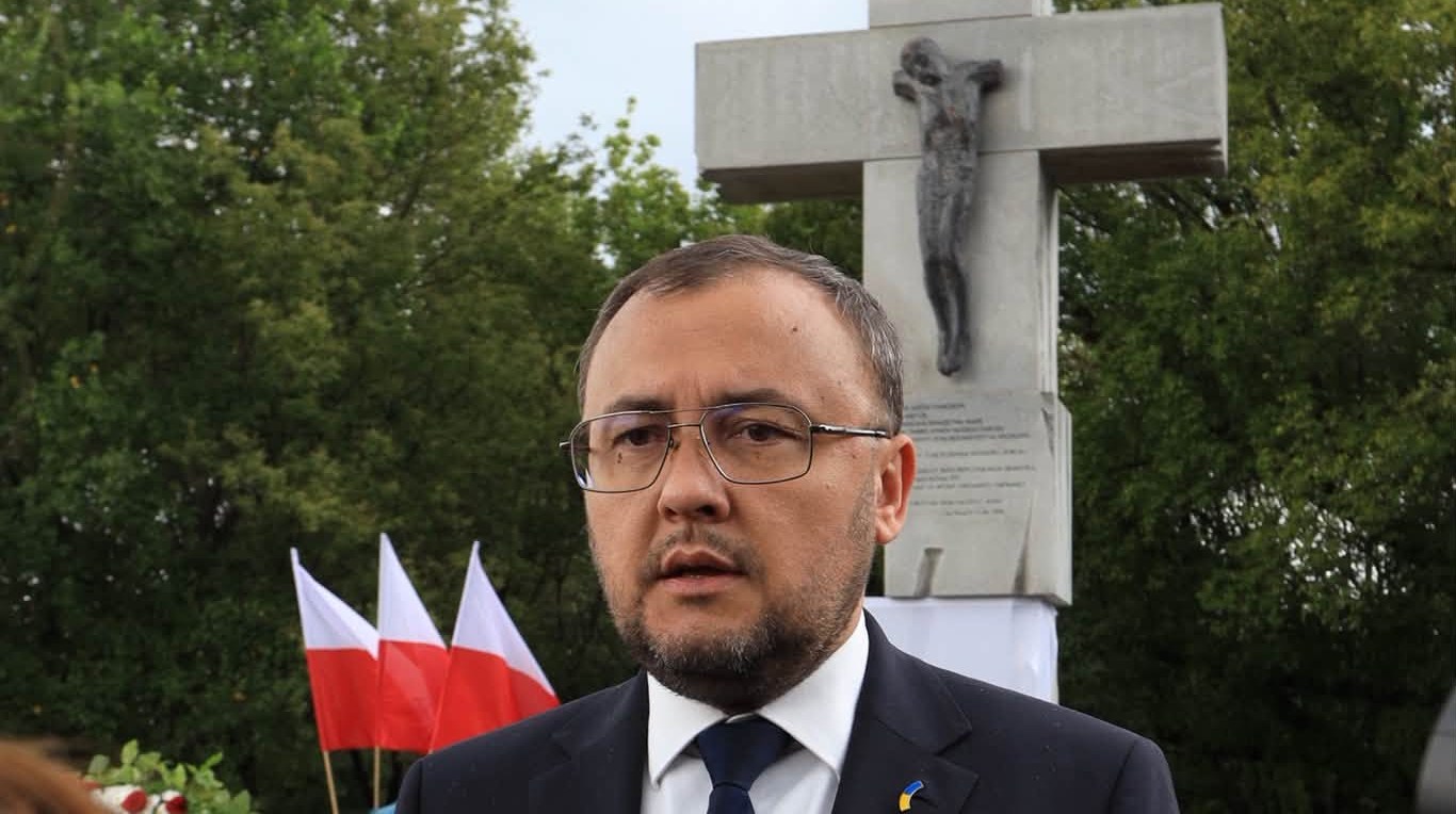Посол України вшанував жертв Волинської трагедії у Варшаві