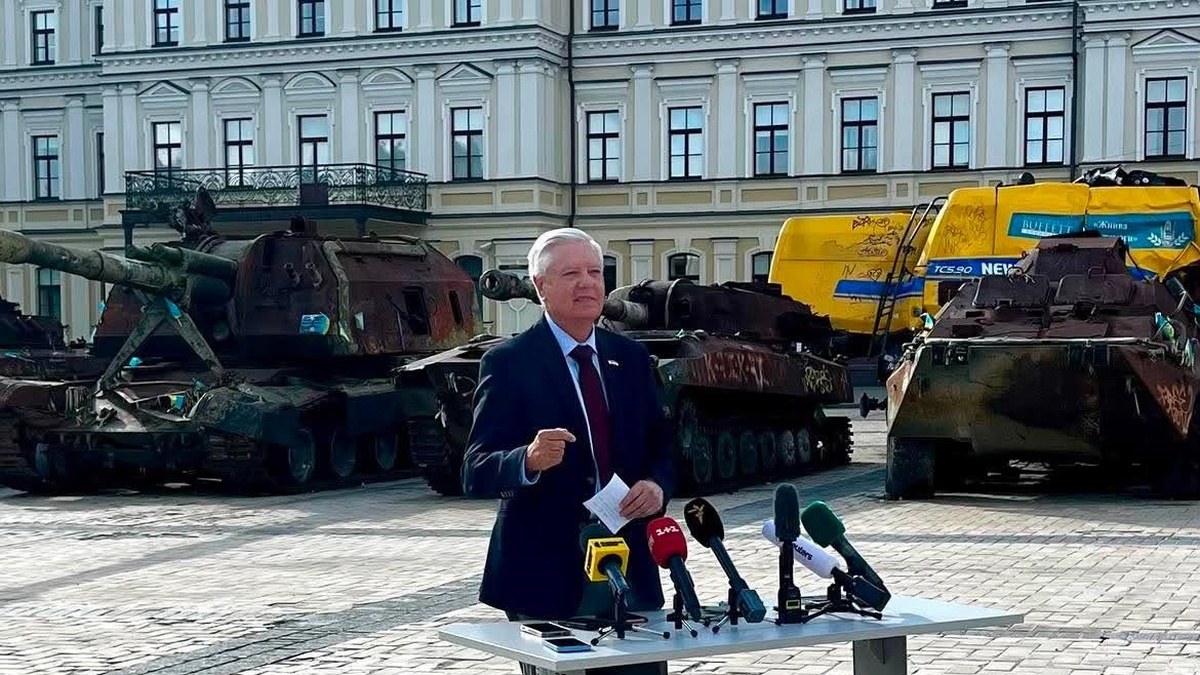 Грем заявив про згоду Білого дому щодо санкційного законопроєкту проти РФ