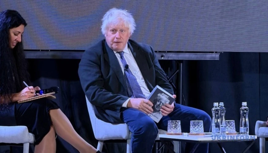 Борис Джонсон презентує книгу «Кайданів нема» на BookForum у Львові