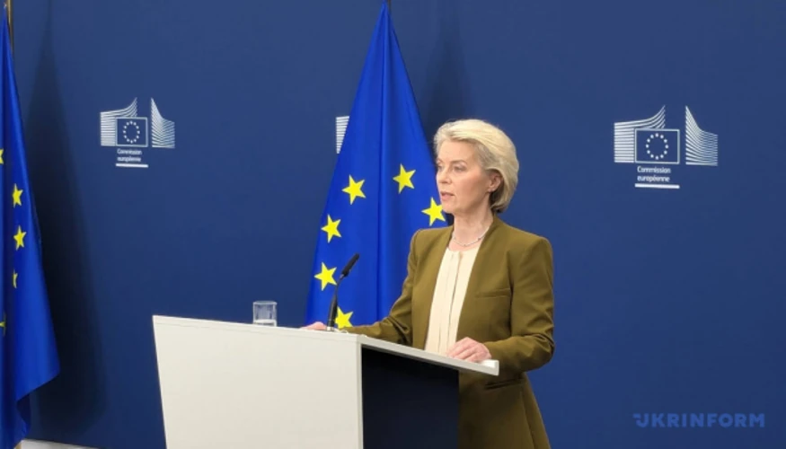 Фон дер Ляєн після розмови із Зеленським: 3,3 млрд євро і нова оборонна програма